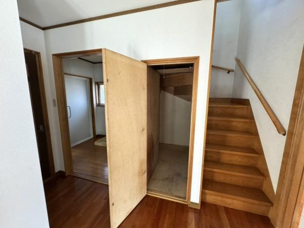 宮崎市桜ケ丘町・中古戸建の収納