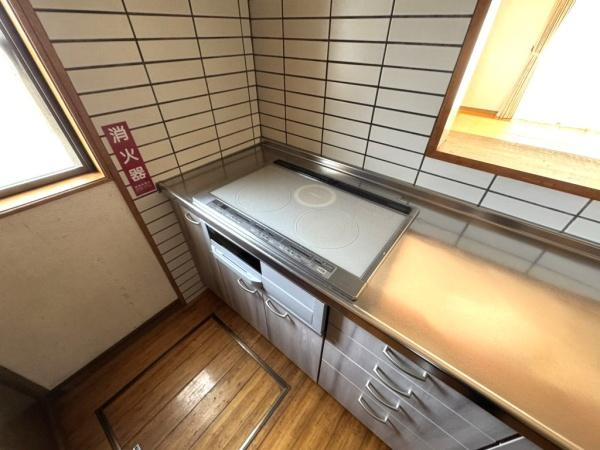 宮崎市桜ケ丘町・中古戸建のキッチン