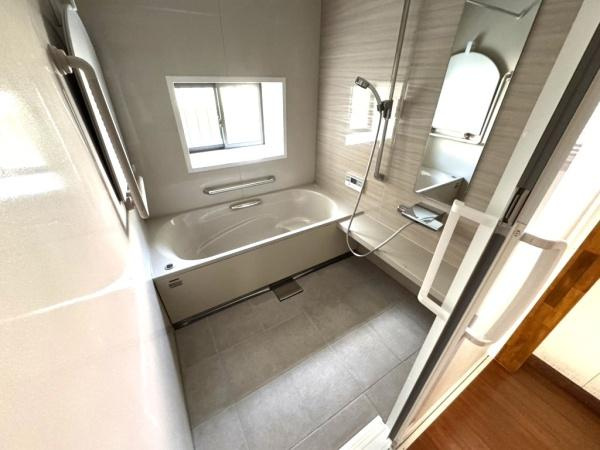 宮崎市桜ケ丘町・中古戸建の浴室