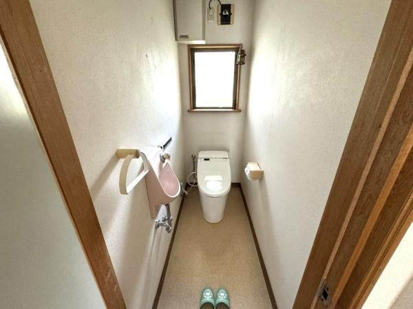 宮崎市桜ケ丘町・中古戸建のトイレ