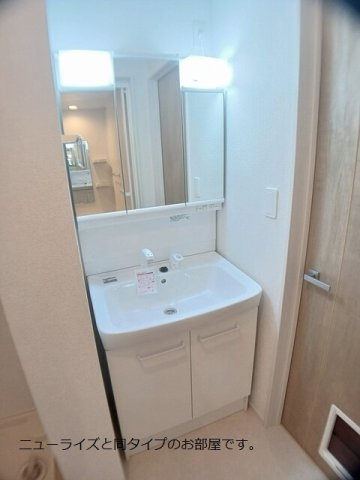 ホワイト　フォックス　Ⅰの洗面所