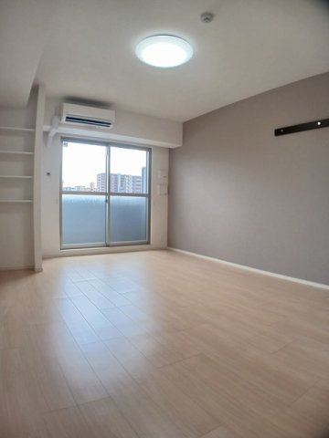 ユリウス　湊町の内装