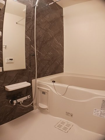 ユリウス　湊町の浴室