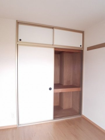 【収納】 | アーバンハウスⅡ | 大きなものも収納できそうです