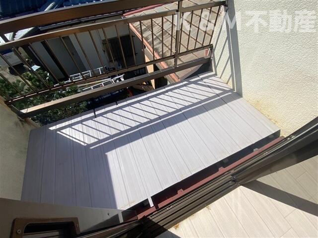 大島田第一貸家のバルコニー|お洗濯にも便利なバルコニー付き