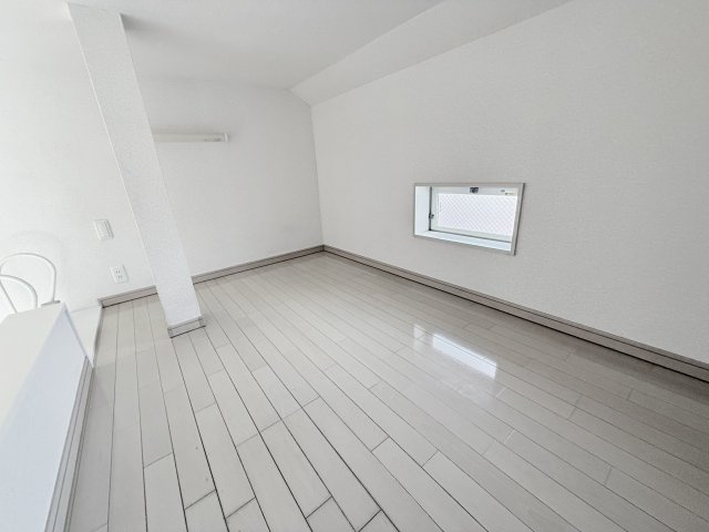 ジェンマーノ生麦の寝室|別部屋写真参考