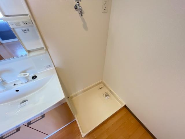 メゾンコンフォースのその他|洗濯機置場
