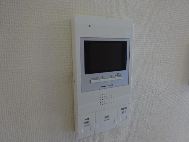 メルヴェーユ川内の内装|カメラ付インターホン