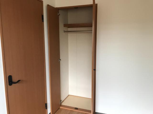 フォレストハイムＤⅡ番館の収納|クローゼット