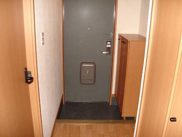 フォレストハイムＤⅡ番館の玄関|玄関