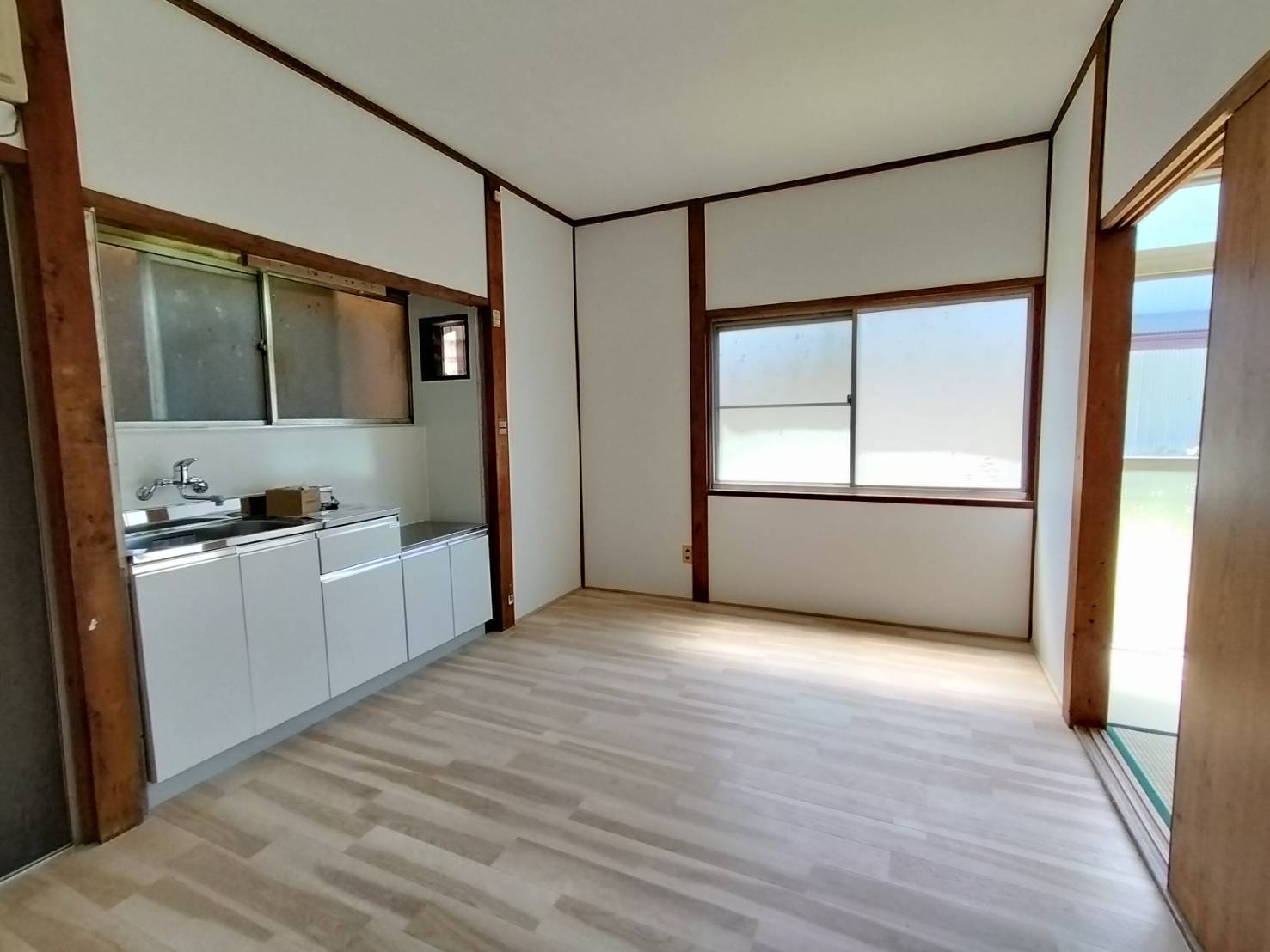 津島市南本町七丁目戸建ての居間・リビング|ゆったりとした居間です