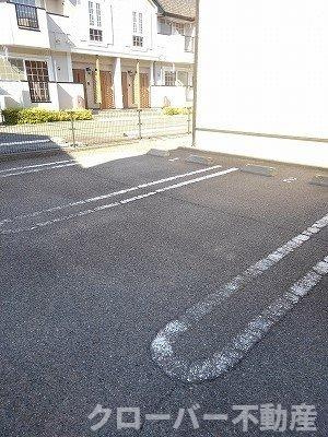フラット・ハイム　Ｄの駐車場