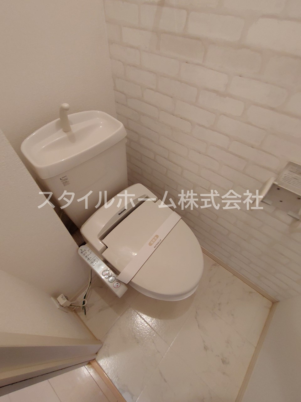 プランメゾンのトイレ|別部屋写真です。