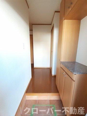 ベル・ソレイユＤの玄関