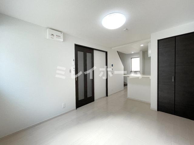 ロイヤルウィステリアのロビー