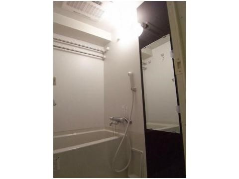 ARTESSIMO LEGGENDAの浴室