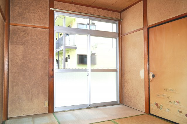 グリーンコーポの和室|落ち着いた雰囲気の和室付きです
