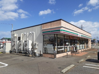 【周辺】 | ラ・ルミエール | セブンイレブン高岡野村北店まで400m