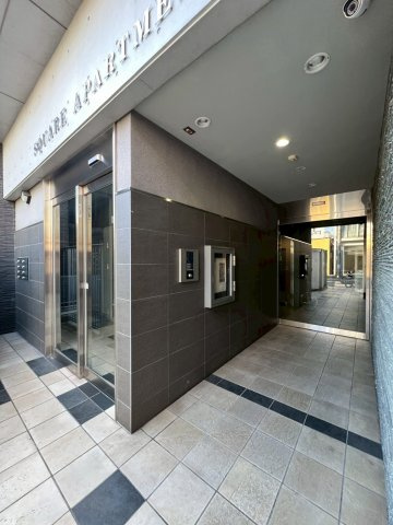 スクエア・アパートメント　名古屋市賃貸　仲介手数料無料のエントランス