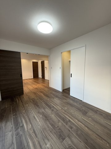 ダイアパレス大名ガーデンの洋室