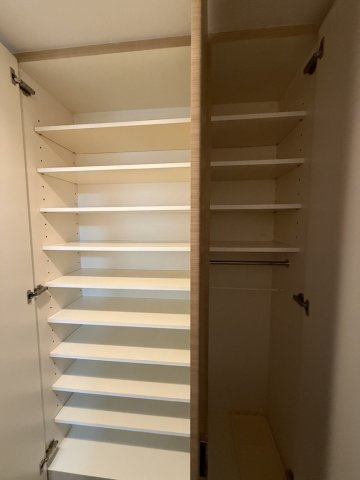 アーサー吉塚ビアンナの収納