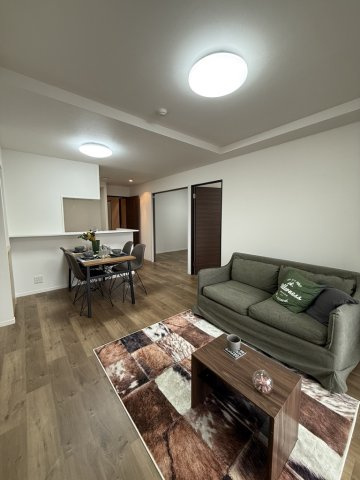 アーサー吉塚ビアンナの居間・リビング