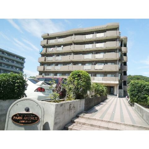 横浜市戸塚区上品濃の賃貸マンションの外観