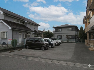 【駐車場】 | カーサ　スズキ
