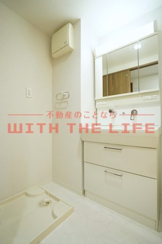 ラフレシーサ医大通り【10,000円キャッシュバック対象物件】の洗面所|広い洗面スペース