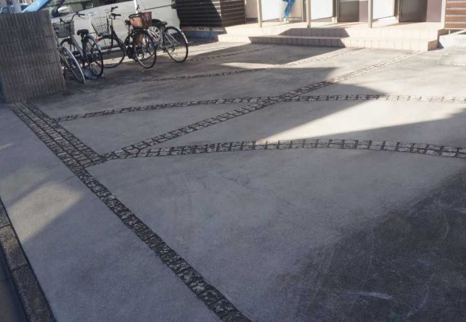 メゾンクレール　3方角部屋　最上階　駐車場有の駐車場