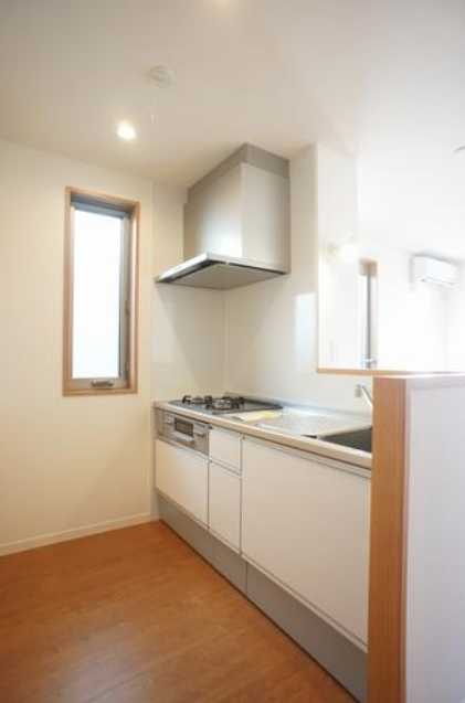 メゾンクレール　3方角部屋　最上階　駐車場有