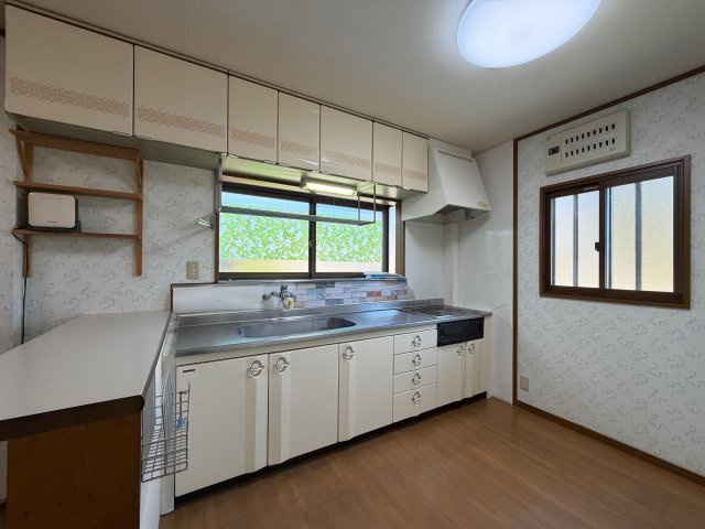 吉野郡吉野町大字志賀　中古戸建のキッチン|キッチン♪ 洗い工事済みで綺麗です(^^)/