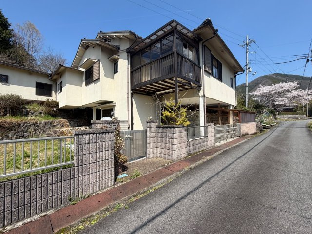 吉野郡吉野町大字志賀　中古戸建の外観|鉄骨の強さと木のぬくもりを兼ね備えた住まい♪　