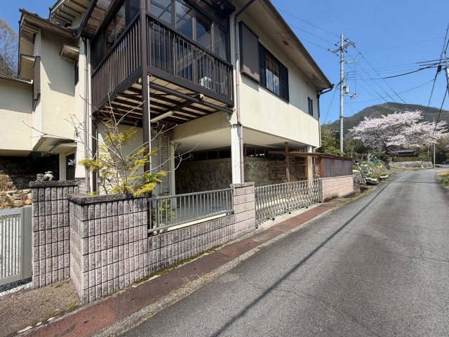 吉野郡吉野町大字志賀　中古戸建の外観|鉄骨の強さと木のぬくもりを兼ね備えた住まい♪　