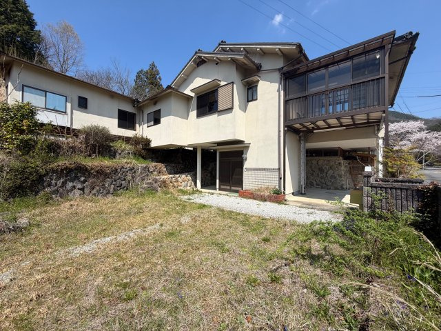 吉野郡吉野町大字志賀　中古戸建の外観|広いお庭でドッグラン、家庭菜園も思いのまま♪　別荘やセカンドライフに(^^)/