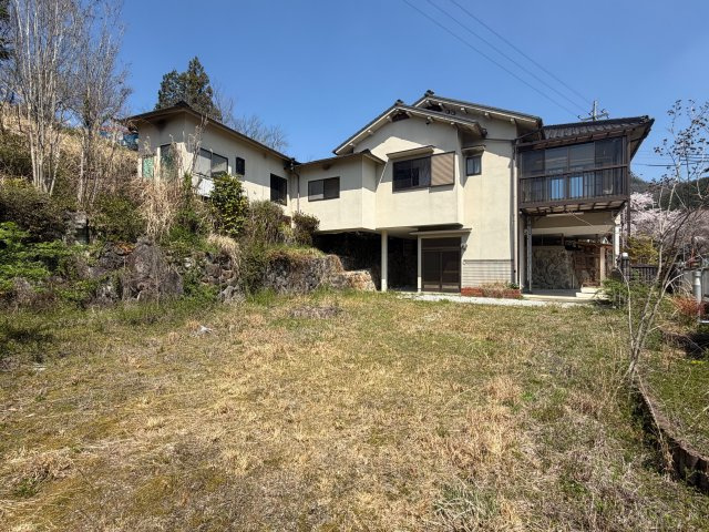 吉野郡吉野町大字志賀　中古戸建の外観|広いお庭でドッグラン、家庭菜園も思いのまま♪　別荘やセカンドライフに(^^)/