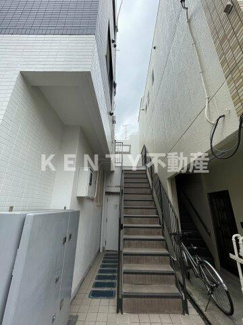 【エントランス】 | 毎日通るエントランスはこのようになっています
