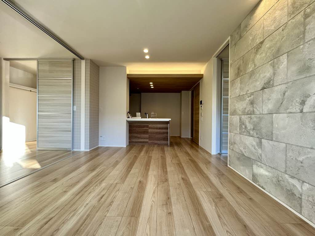 Ｂｕｓｈ Ｃｌｏｖｅｒ ＊＊の内装