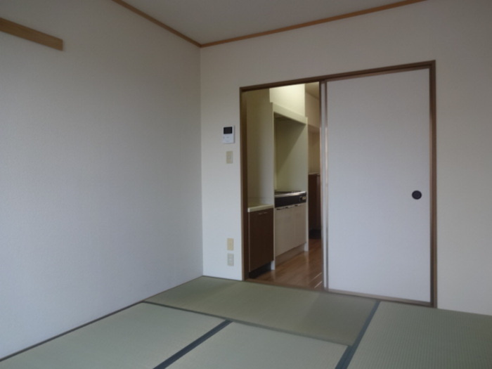 【居間・リビング】