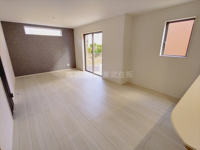 【居間・リビング】の画像