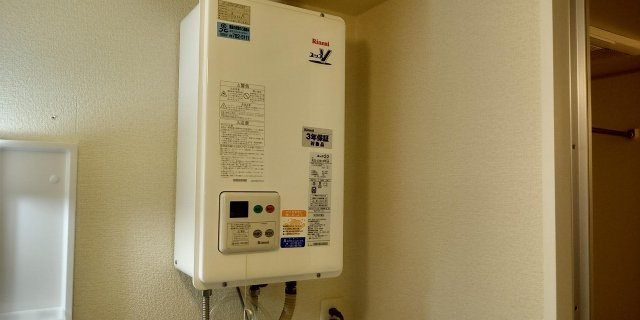 レオパレスサンシロイシのその他|給湯器