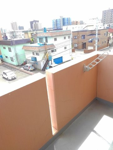 ローヤル　サルーン　札幌のバルコニー