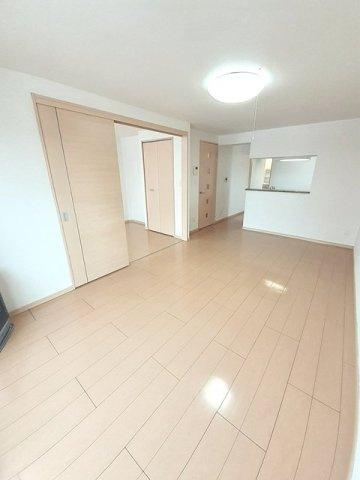 ローヤル　サルーン　札幌の居間・リビング