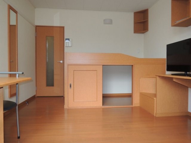 レオパレスカーサ藻岩の寝室