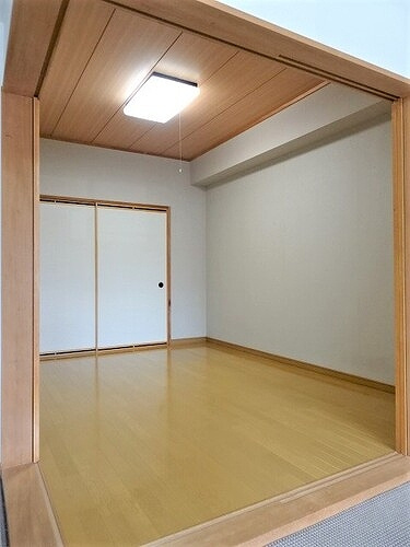 コートハウス山鼻のその他|洋室　約6.0畳※照明は無償貸与品