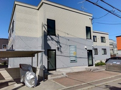 レオパレス南山鼻の外観|2020年外観塗装完了しました。