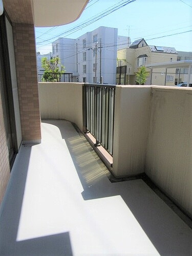ライオンズマンション円山桜通りのバルコニー|※前回募集時／2018年5月の写真