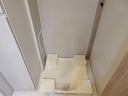 ザ・札幌タワーズ　イーストタワーの洗面所|洗濯機置場