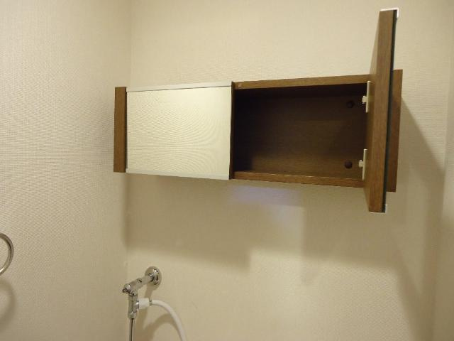 Ｇｒａｎｚ　ｃｈｅｓｔａ　Ｇ５のトイレ|トイレ棚
