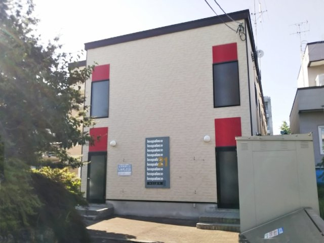 レオパレスＮ２１北大の外観